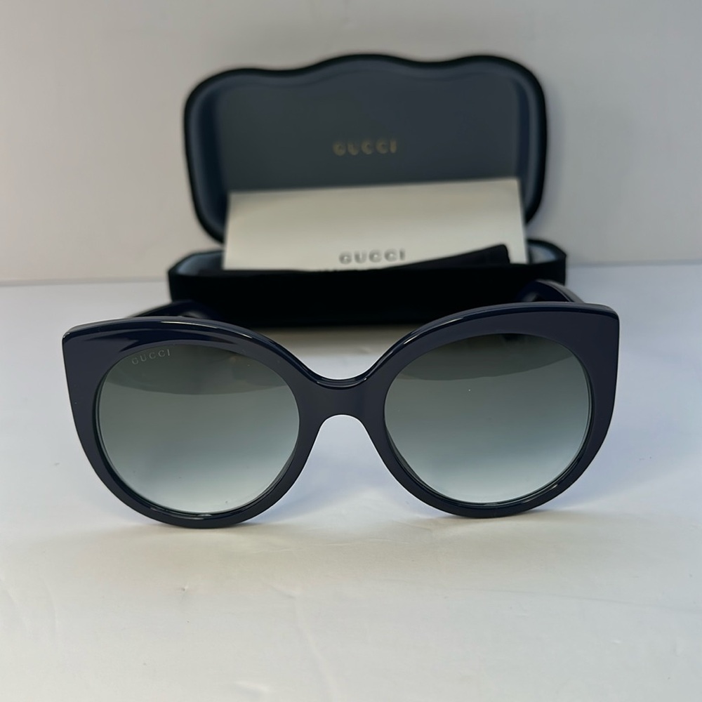 New 100% Authentic Gucci GG0325S
008 Cat eye Sunglasses - Picture 8 of 15
